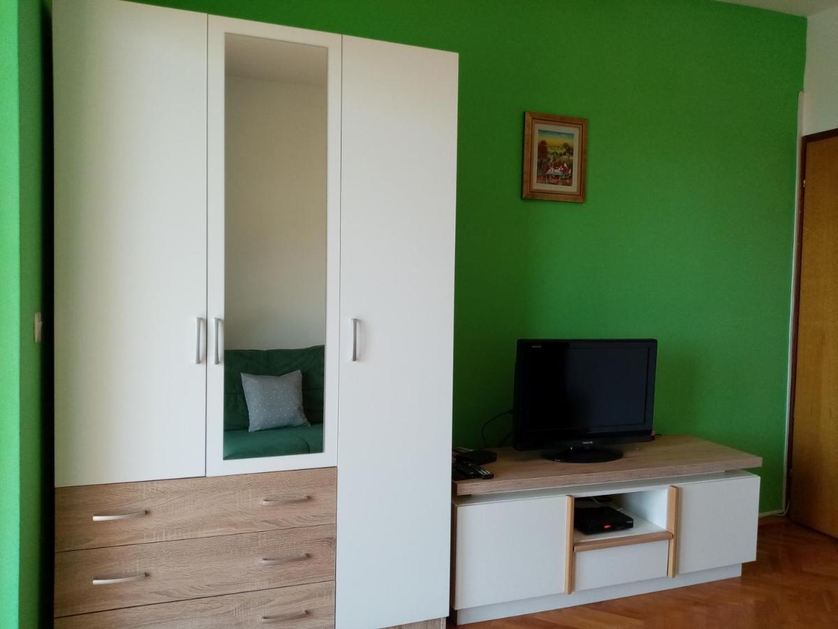 Apartman Violeta Ловран Экстерьер фото